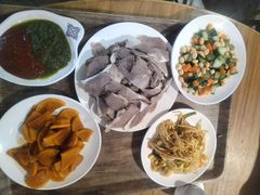 -蒙亨·手把肉·蒙古包文化主题餐厅(天恒广场店)