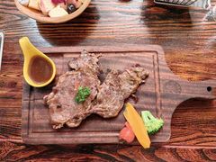 -凯撒城堡西餐厅(颐和国际店)