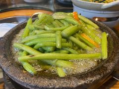 铁板鲜芋梗-农厨好味·温泉鹅·农家菜