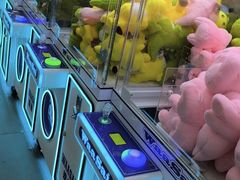 -名创优品(北京新中关购物中心地铁层店)