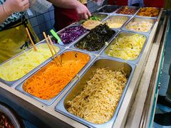 自助取餐区-三兄弟高炉烧饼