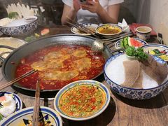 -旧街市鲜货老火锅(大光路店)