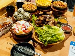 -肥肥虾庄·金牌油焖大虾(杨园滨江时代walk店)