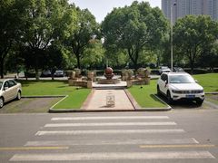 -山明水秀大饭店