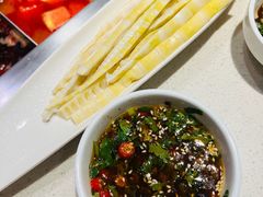 -海底捞火锅鲜切牛肉主题店(长寿路店)