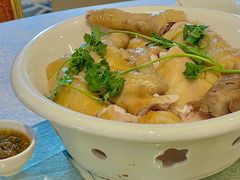 白切文昌鸡-琼菜坊·无鸡不成宴·海南菜老爸茶糟粕醋(海口骑楼老街店)