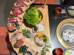 -山川小町·极番烧肉(新地假日广场店)
