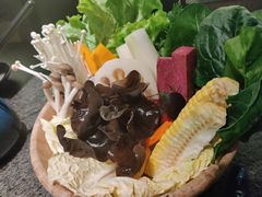 -湊湊火锅·茶憩(打浦桥日月光店)