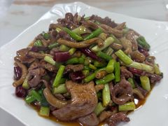 -余杨鸭鸭餐厅