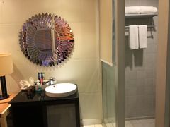 -喜鹊愉家酒店(郑州曼哈顿博览中心地铁站店)