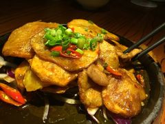 -阿瓦山寨·湘菜现炒·剁椒鱼头王(咸阳总店)