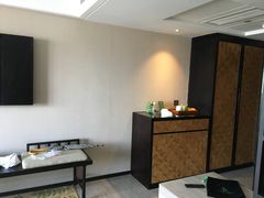 -深圳罗湖东门步行街亚朵X酒店