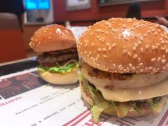 -The Habit Burger Grill 哈比特汉堡(爱琴海店)