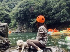 -安吉龙王山峡谷漂流