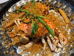 避风塘炒石岩蟹-79号渔船海鲜饭店(宝安店)