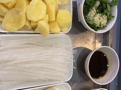-70後铁锅炖(坡博总店)