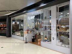 -COLOR PETS 撸猫馆·购猫·猫咖(长风大悦城店)