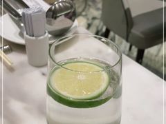 -香港百合居(LCM置汇旭辉广场店)