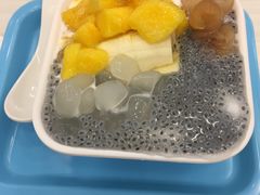 -满记甜品(日月光二店)