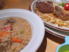 -菲滋意式餐厅(加州阳光二店)