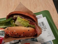 安格斯MAX厚牛培根堡-麦当劳(贵和购物中心B1店)