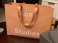 -Acne Studios(芮欧百货店)