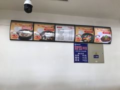 -滨州服务区·停车场
