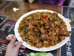 -萨宁音登锡伯风味餐厅(一楼店)