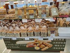 -红宝石·鲜奶小方·海派西点房(莘庄龙之梦店)