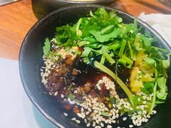 -串门邻居串串火锅(云南南路店)