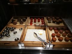 -领鲜活海鲜榴莲自助火锅(东门店)