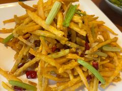 -莲餐厅·湖北菜·潜江小龙虾店(愚园路店)