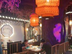 大堂-荷塘秋月·本帮江浙菜(国权路店)