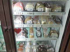 面包甜点陈列柜-红叶蛋糕(温泉店)