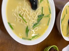 鳝鱼汤-三百碗宝应长鱼面(板仓街店)