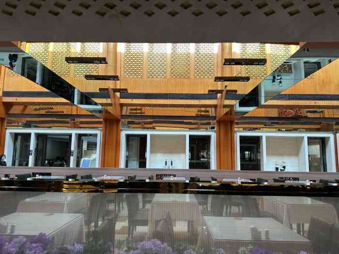 汉拿山汤泉国际酒店-"很久不过来,发现门头广告换了哦 [环境].