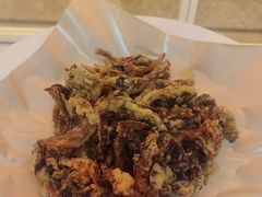 -阿瓦山寨·湘菜现炒·剁椒鱼头王(咸阳总店)