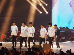 -大连体育中心体育馆