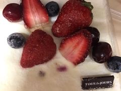 迷你草莓炼乳勺子蛋糕-多乐之日(五道口店)