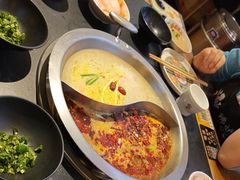 -沸炉重庆老火锅(军事博物馆店)