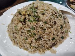 酸菜牛肉松炒饭-六婶西关小厨(光塔路店)