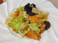 手撕卷心菜烧豆腐-蓟都宴