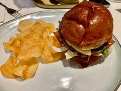 -潮一不贰·法式甜品·生日蛋糕·西式简餐(外滩店)