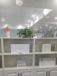 -蕾特恩专业祛痘皮肤管理