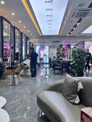 -藤野造型烫染·漂发