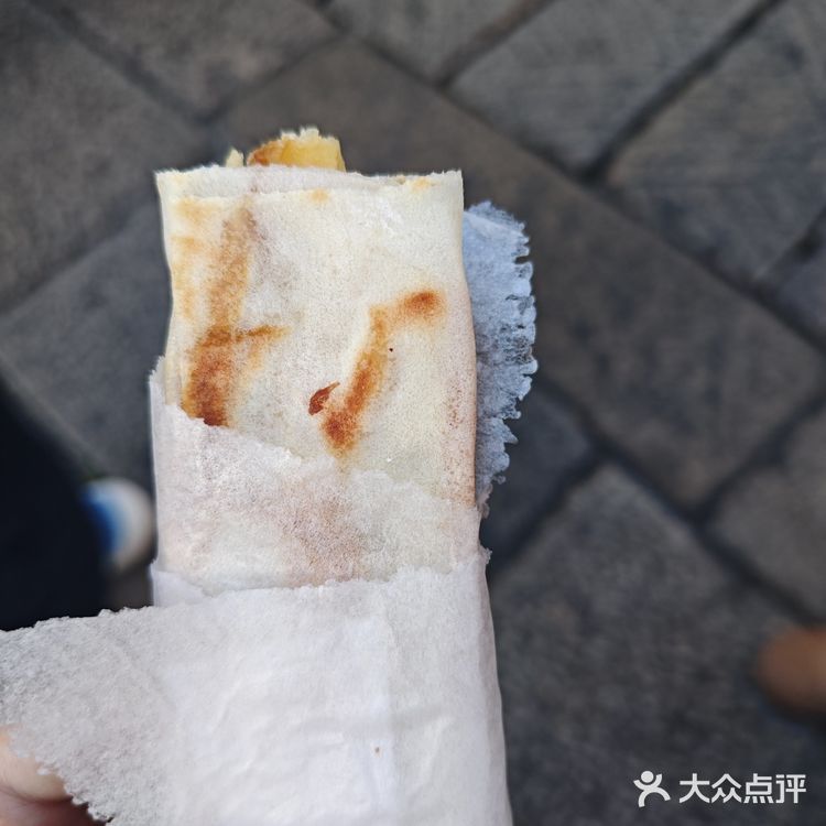 今天火锅吃撑了，超满足