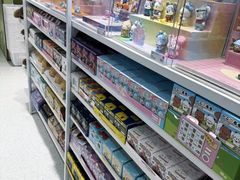 -名创优品(广东省广州琶洲保利广场店)