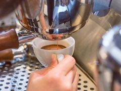 -Line 咖啡(石厦花园店)