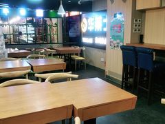 大堂-华莱士炸鸡汉堡(崇文门搜秀城店)