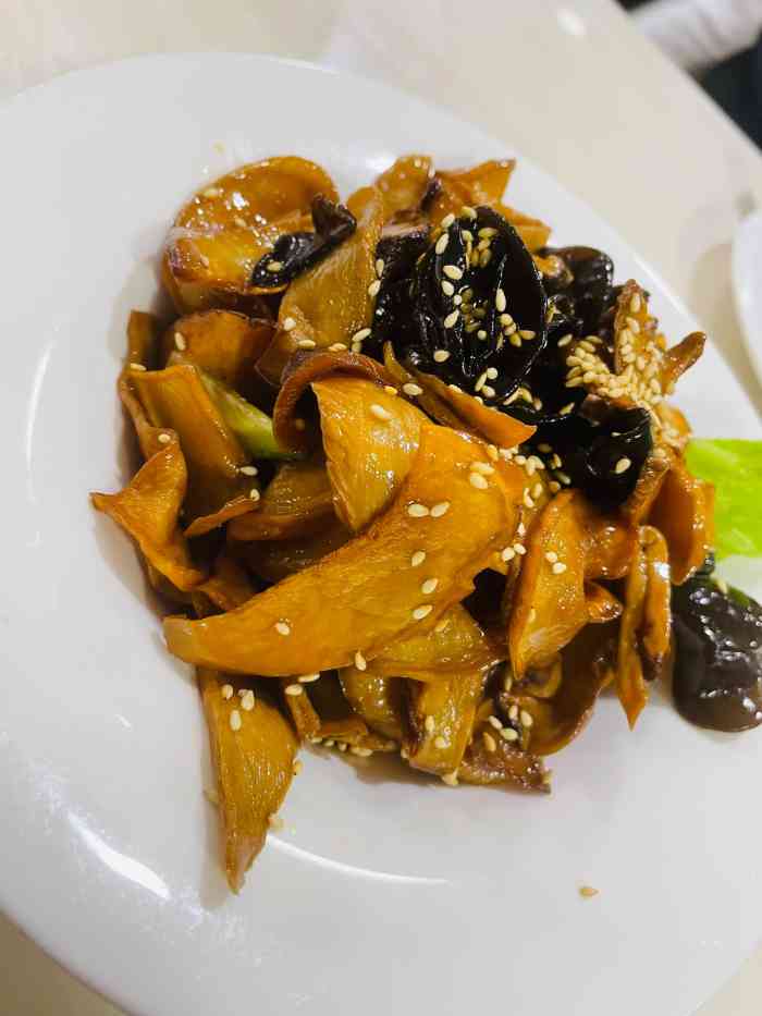 慧缘素食(淮海东路店)-"吃过两次了~初一十五的好去处,素菜也可以.